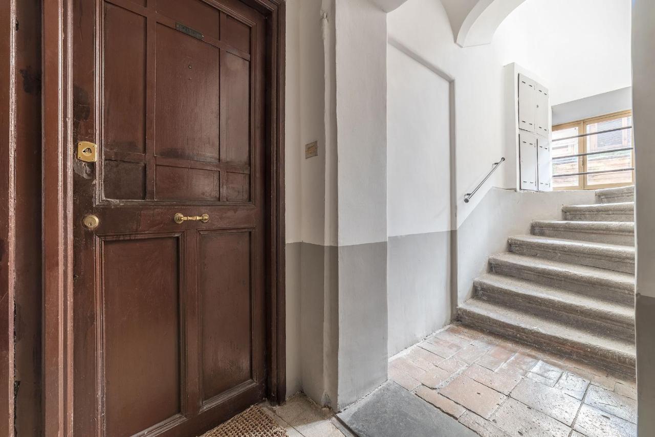 Montecitorio & Pantheon Stylish Flat Apartment Rome Exterior photo